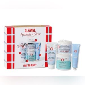 First aid beauty set. Cleanse, hydrate + glow